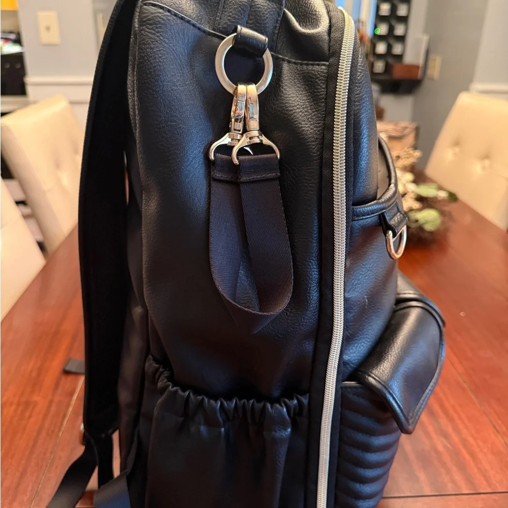 Itzy Ritzy black baby bag backpack